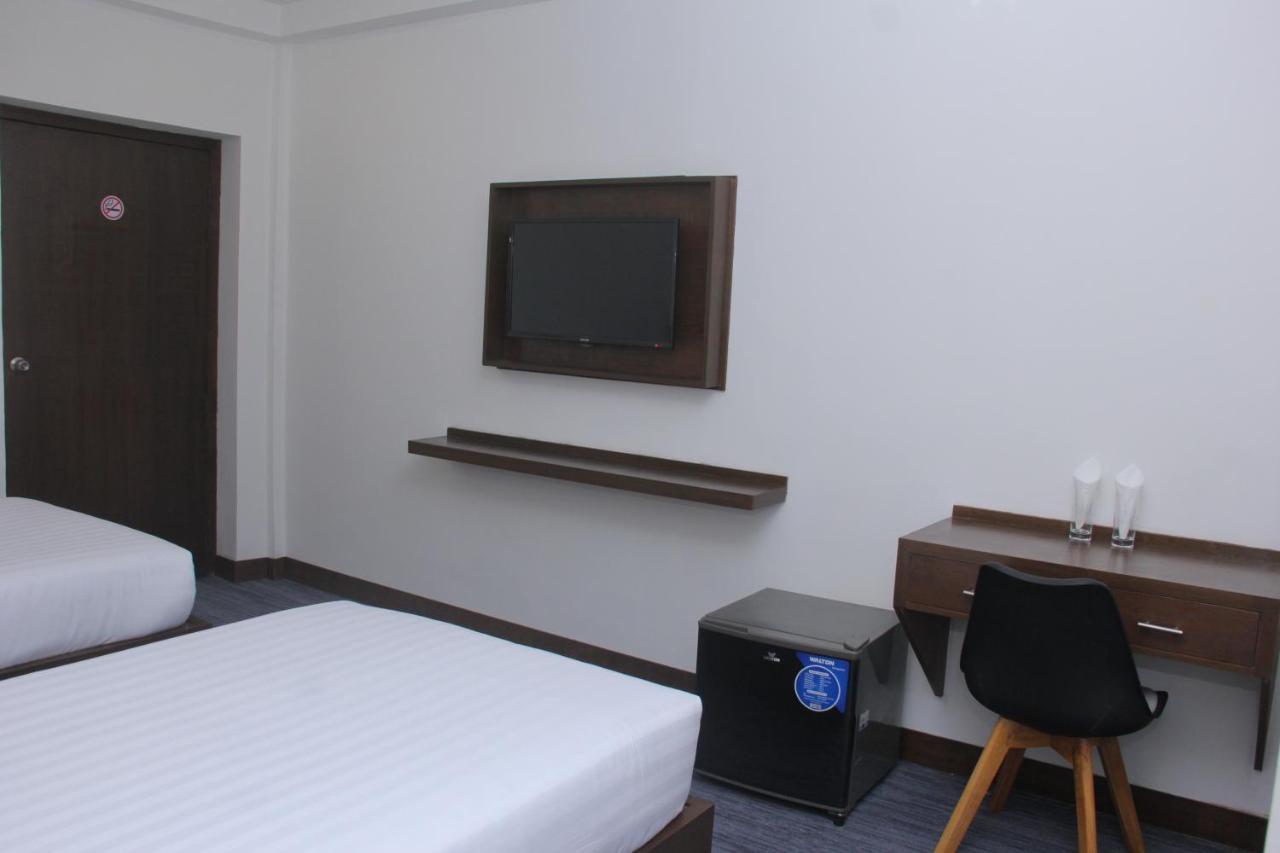 Hotel Zakaria International Dhaka Bagian luar foto