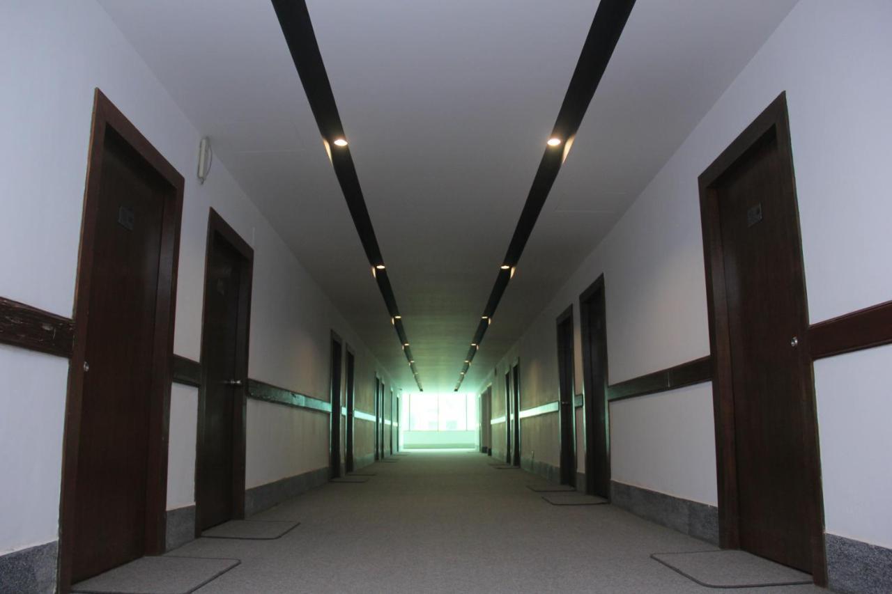 Hotel Zakaria International Dhaka Bagian luar foto