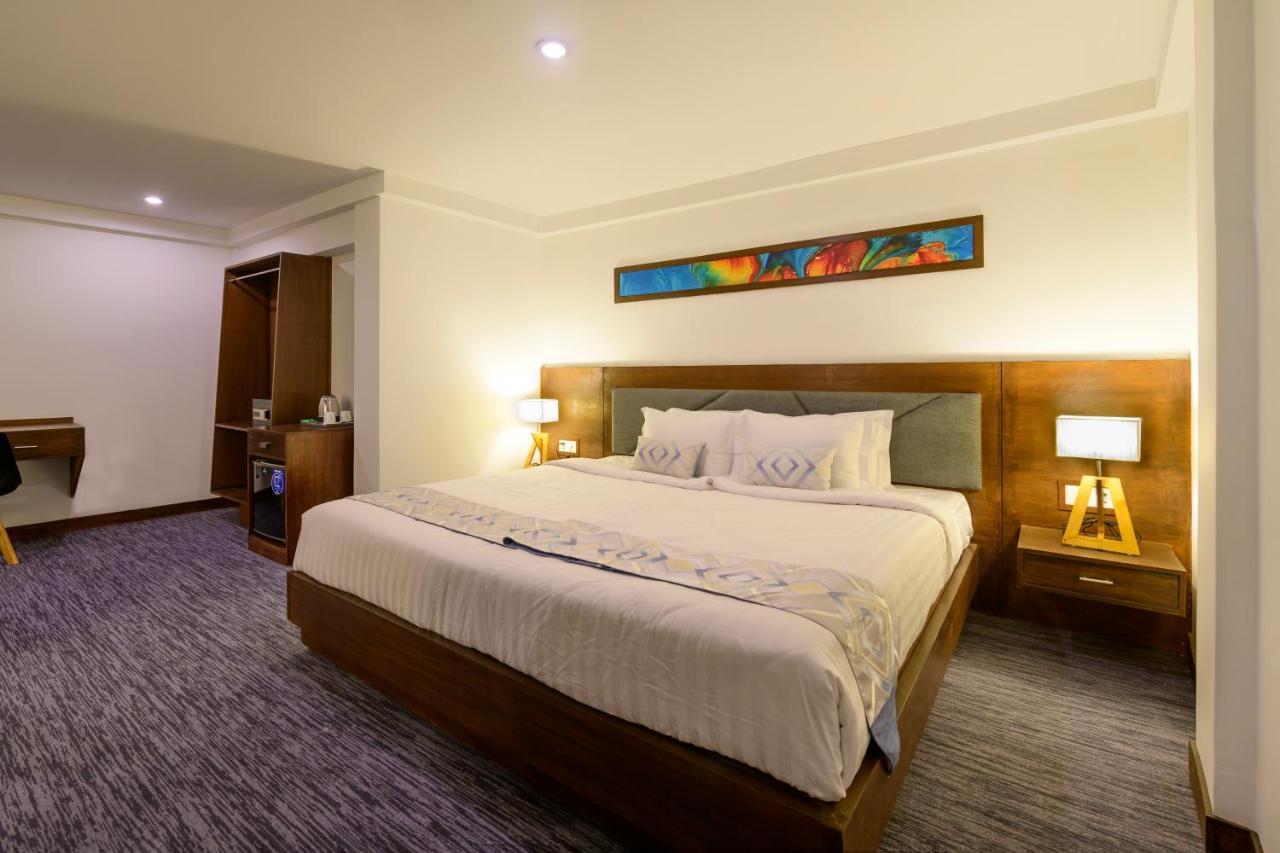 Hotel Zakaria International Dhaka Bagian luar foto
