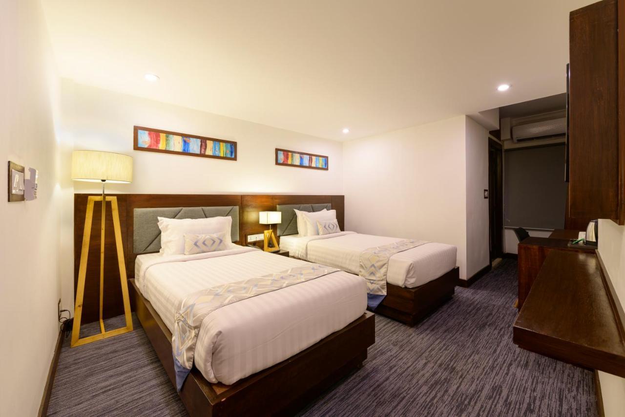 Hotel Zakaria International Dhaka Bagian luar foto